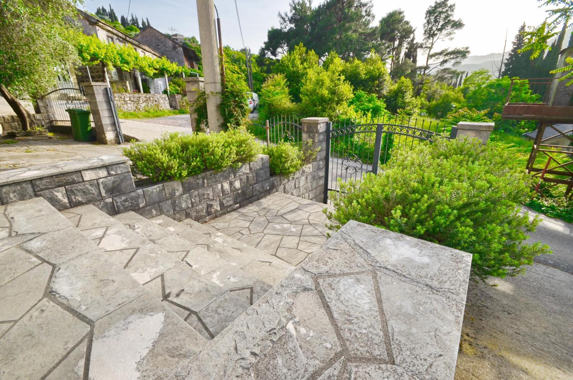 Apartments Dinko Zifra Tivat Kültér fotó