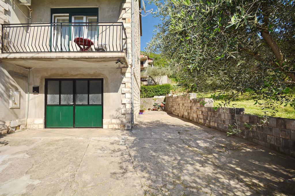Apartments Dinko Zifra Tivat Kültér fotó